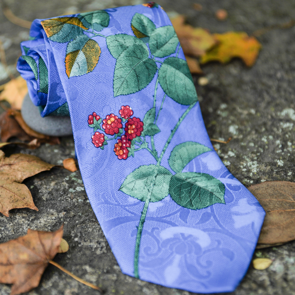 Leonard / Paris. Handmade Italy. 100% Silk Necktie